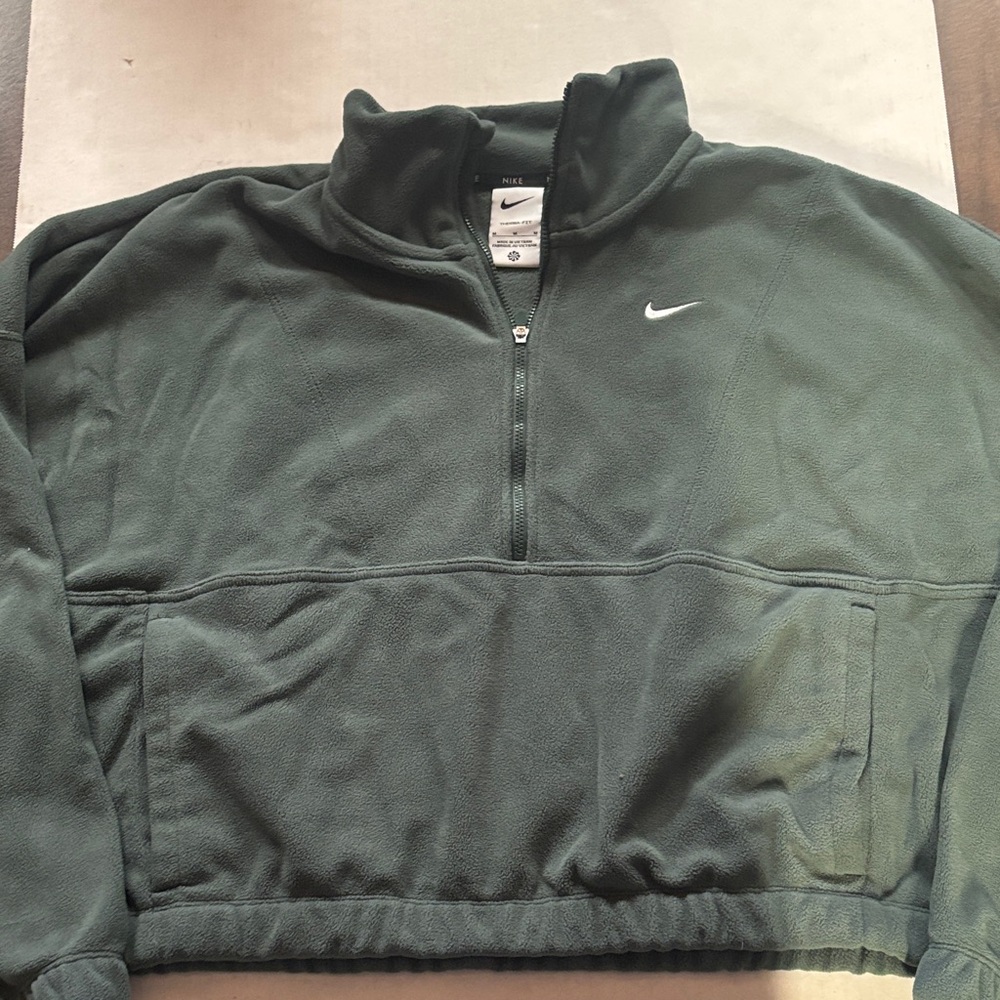 Nike Women’s Medium Pastel Green Half-Zip Fleece wide fit